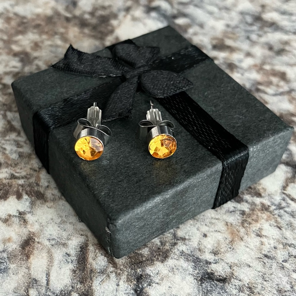 Citrine Like Studs NEW